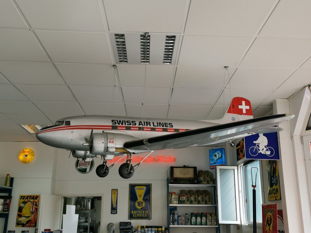 flugzeugeimbro.jpg